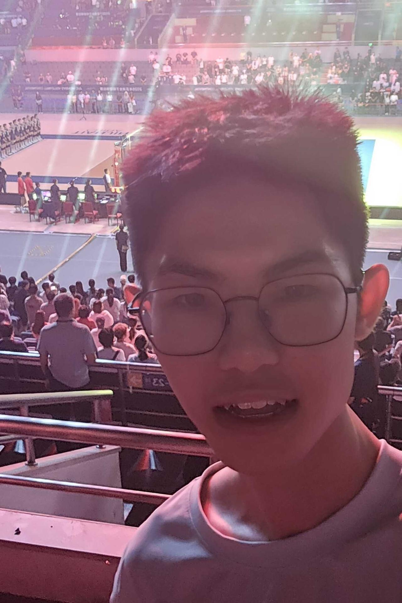 来看女排亚锦赛啦
介绍一个小哥哥 男大学生 男大 排球少年 排球 排球🏐 女排