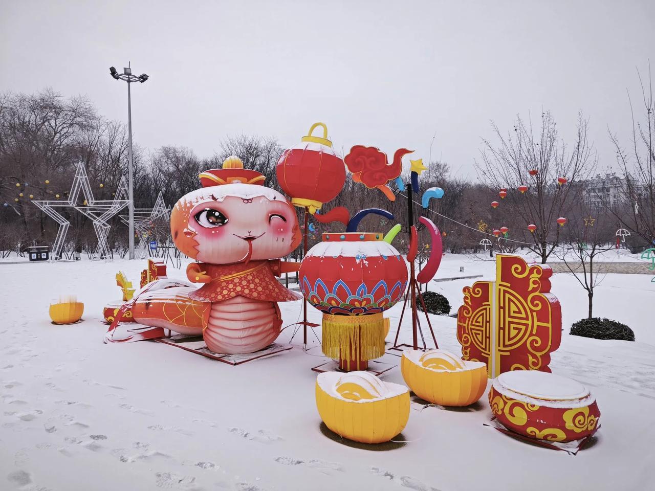 不要去试图控制一个人，初衷再好，历经事事也会变成仇人，那里有压迫那里就有薄情，让