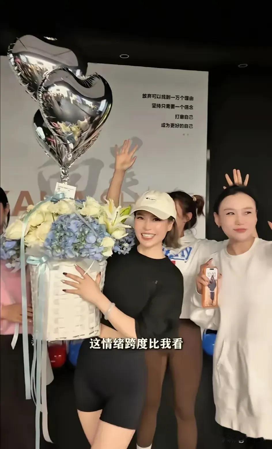 闺蜜化身“三姐”，嚣张炫富惹人怒？4年追讨，不是执念，而是正义之举！
世间离谱事