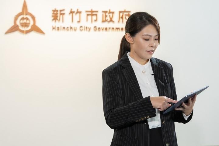 新竹市长最新民调！高虹安获领先　大胜绿营庄竞程27.4％

梅花新闻网 洪子苓/