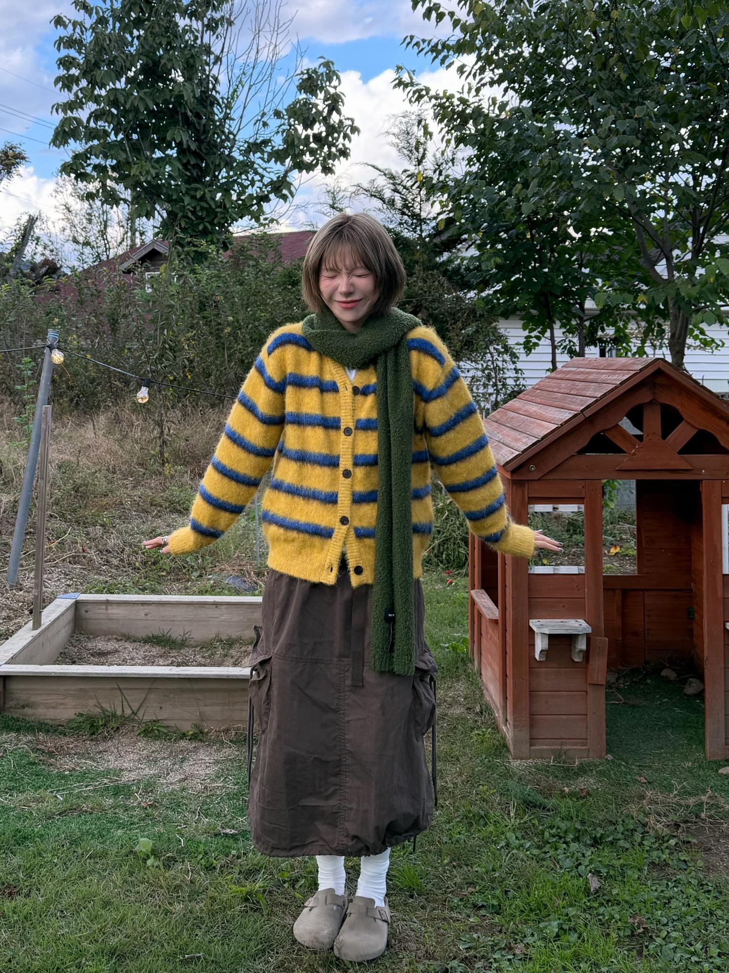 最近伤心透了 还好有小狗陪我。