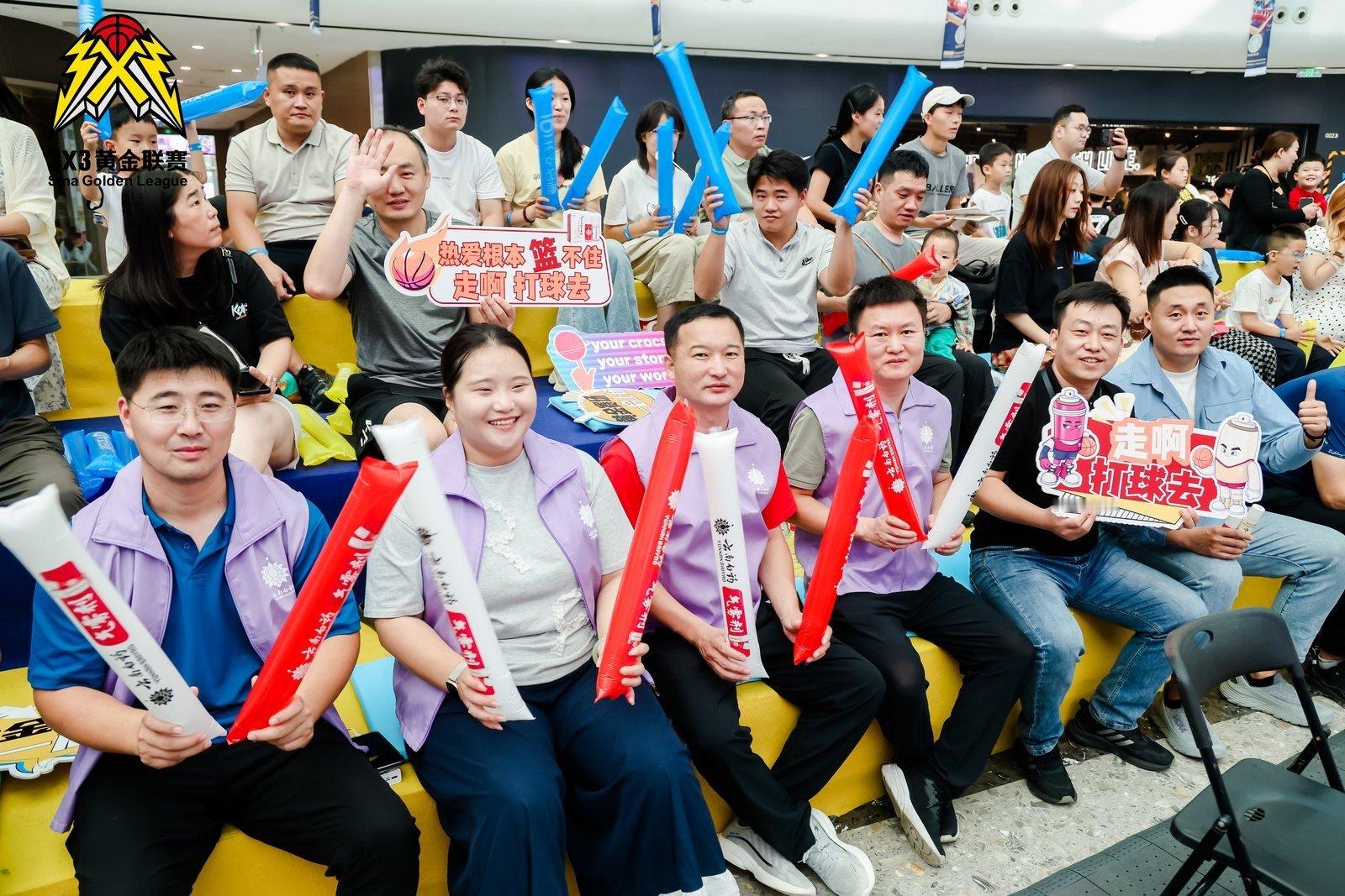 热血赛场激情沸腾，坚定守护陪伴全程！科学运动远离伤痛，防患未然对抗轻松。我的球场