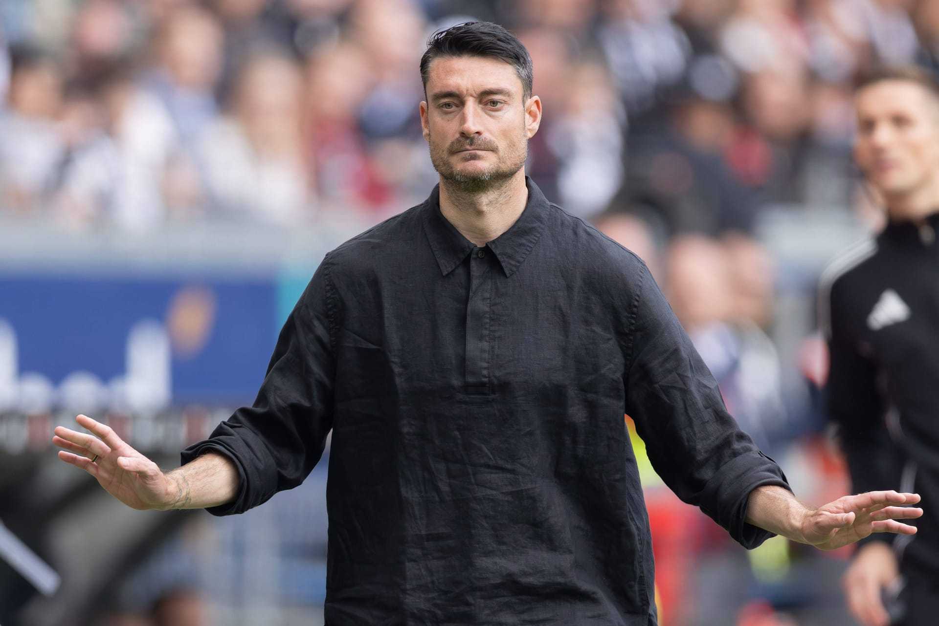 前法兰克福教练Riera：“老实说，德甲的水平有些令人失望。拜仁当然是他们自己的