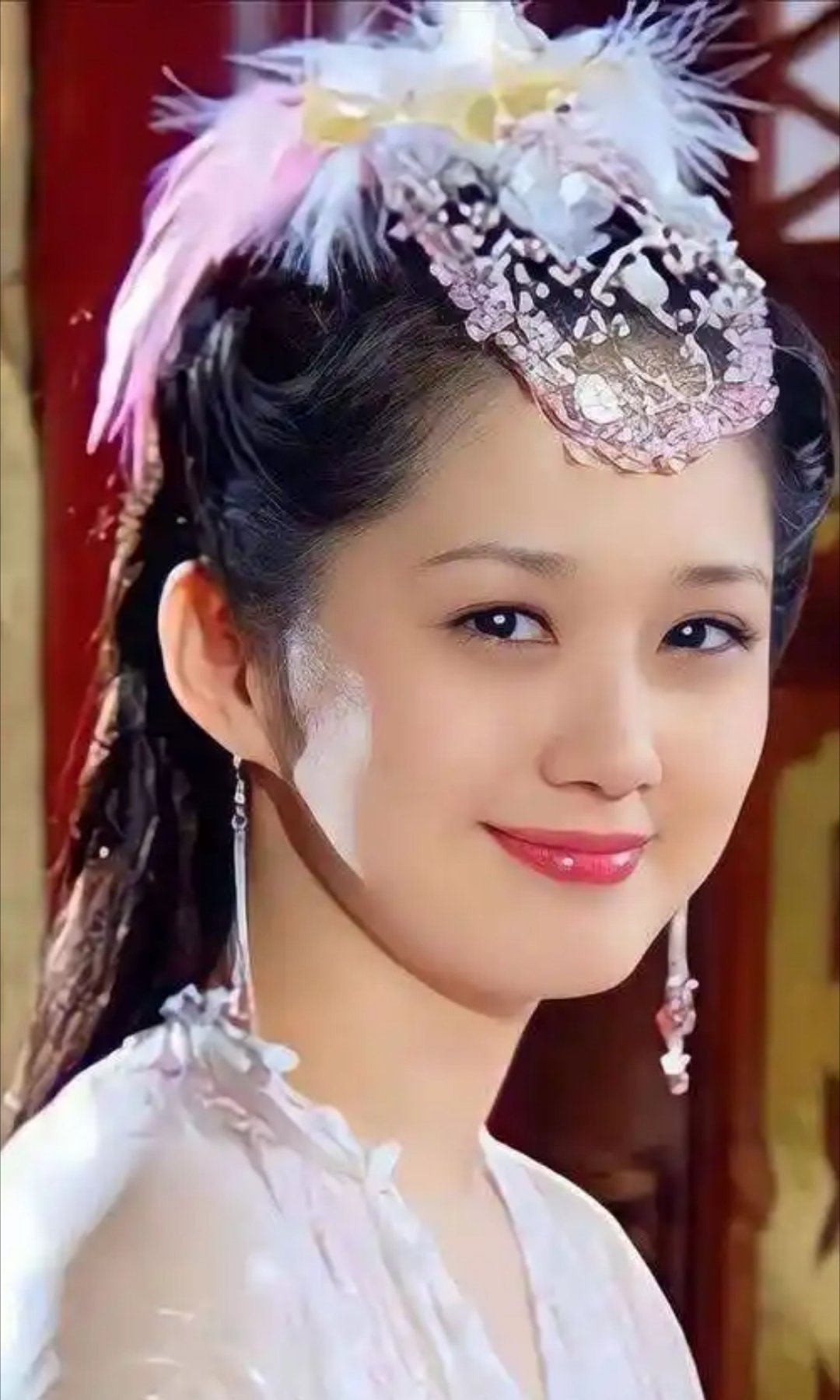 张娜拉经纪公司否认张娜拉去世 有消息称张娜拉公司职员因投资问题去世，之后传出张娜