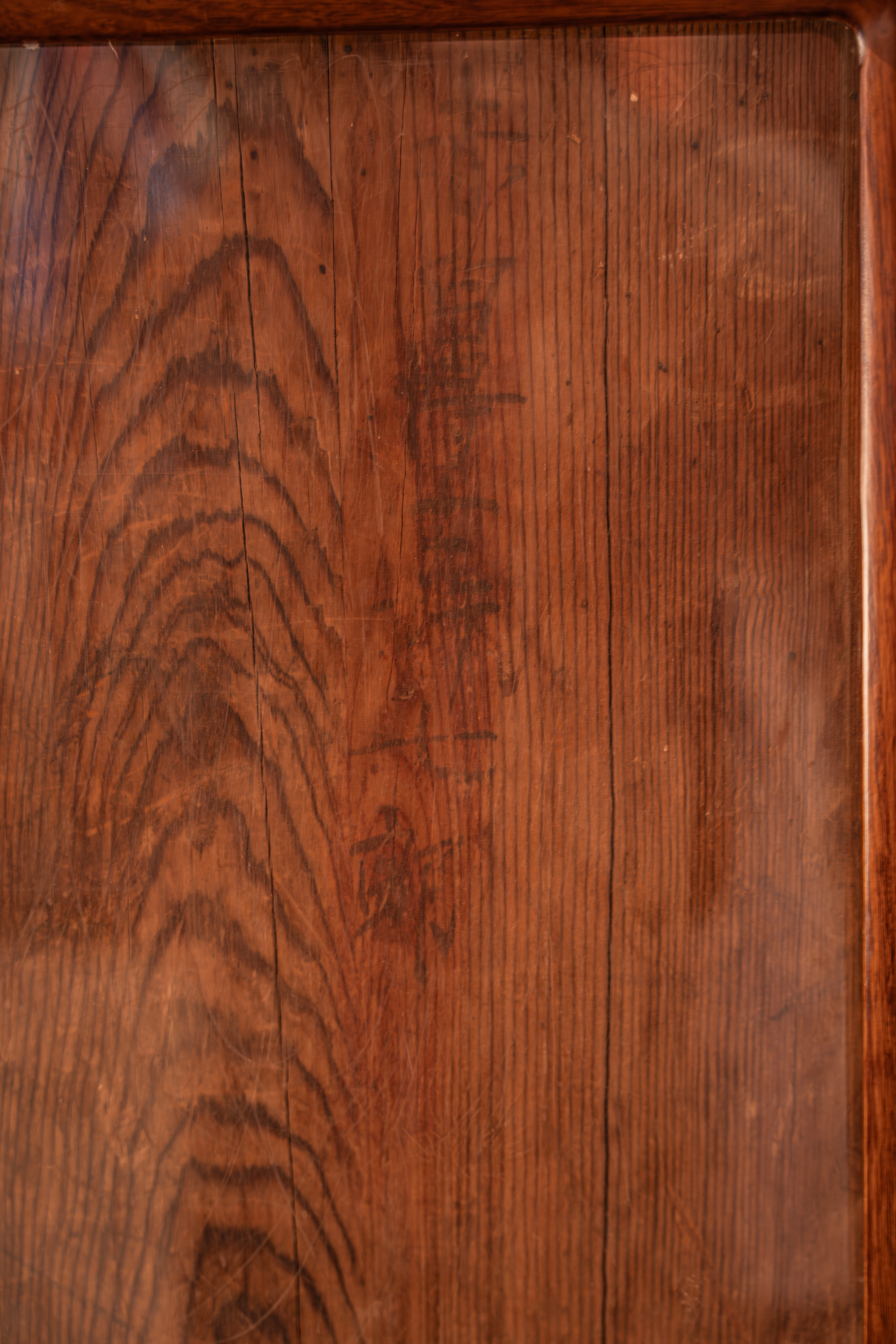 佛光寺东大殿南梢间门板上唐代彩画匠师亲签墨迹---赤白博士许七郎 