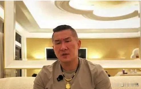 台湾馆长偷偷开抖音搞笑绿媒全网翻车 24小时舆论大反转】
昨天早上醒来发现，那个