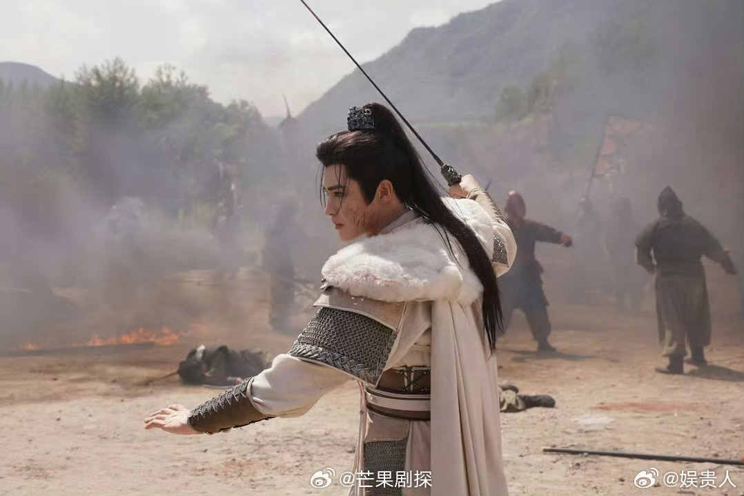 侯明昊战损神图侯明昊执剑战损神图 哇塞，战损版玉面将军～ 