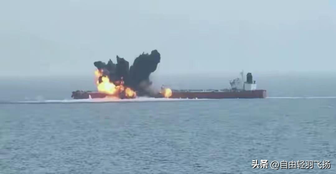 伊朗革命卫队称打击了一艘无视警告的油轮！


当地时间3月7日上午，伊朗伊斯兰革