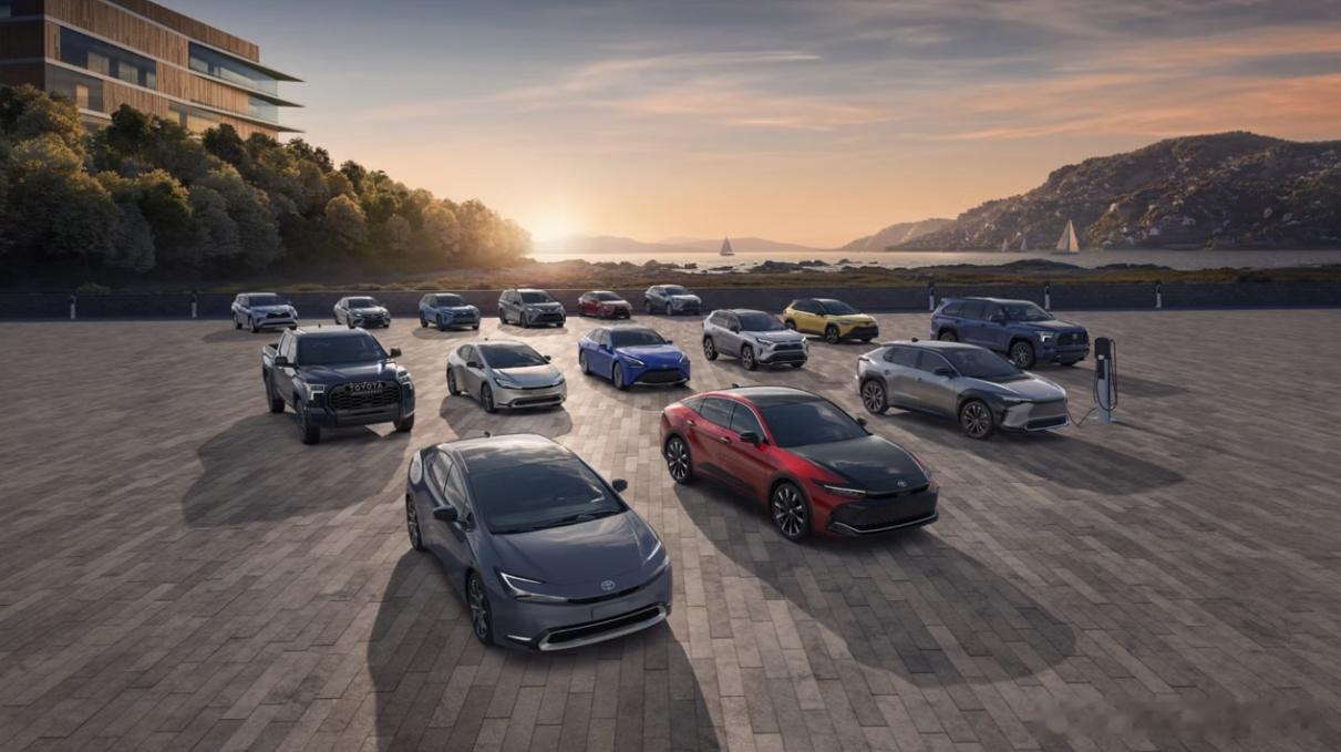 【丰田投 9.12 亿美元扩美国混动发动机产能】  11 月 18 日，丰田汽车