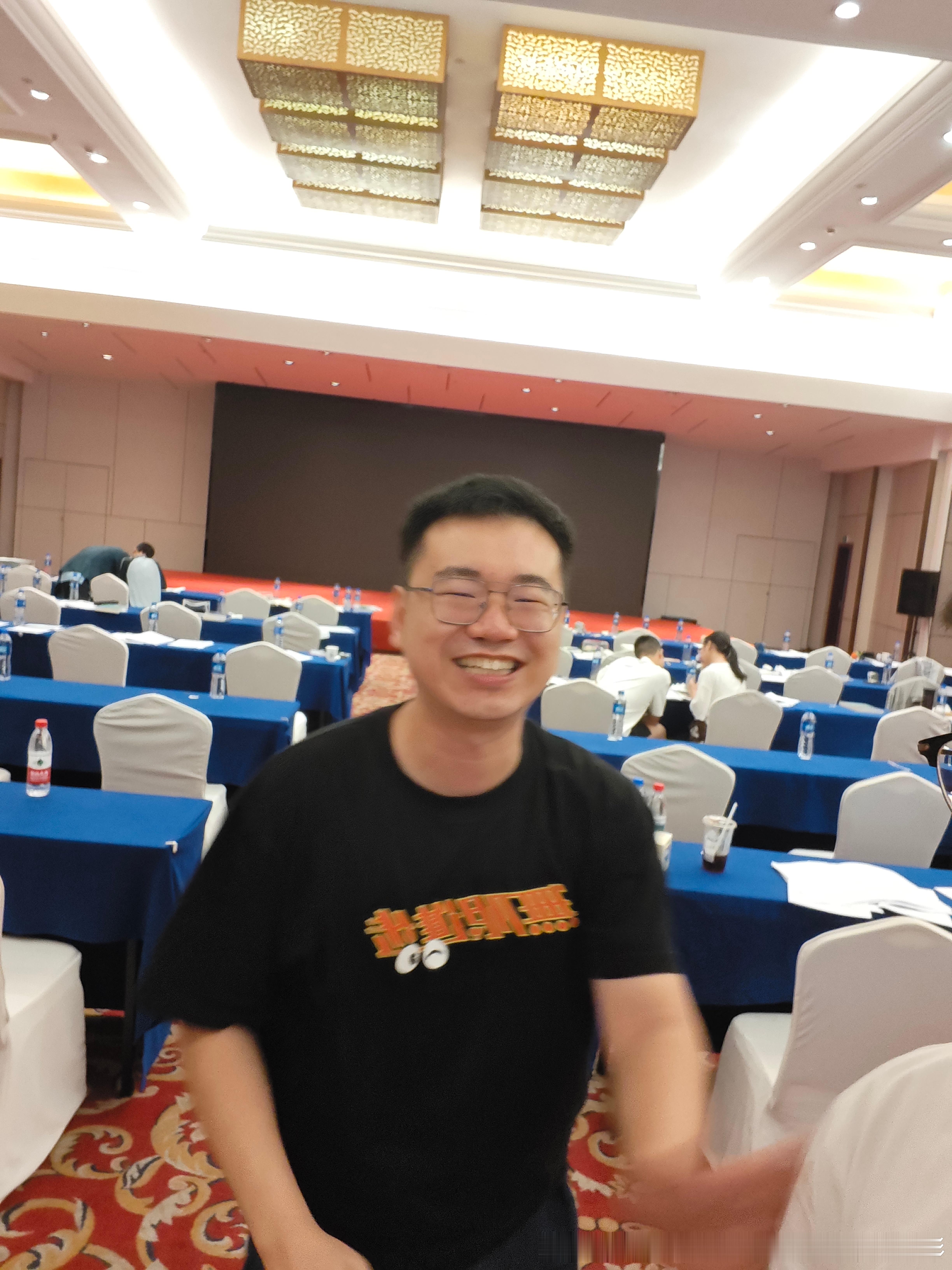 打学生的瞬间被学生记录了