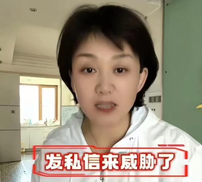 今年上市旺季，福建漳州龙海的杨梅产业遭遇了一场毁灭性的舆论和市场危机。而这场风波