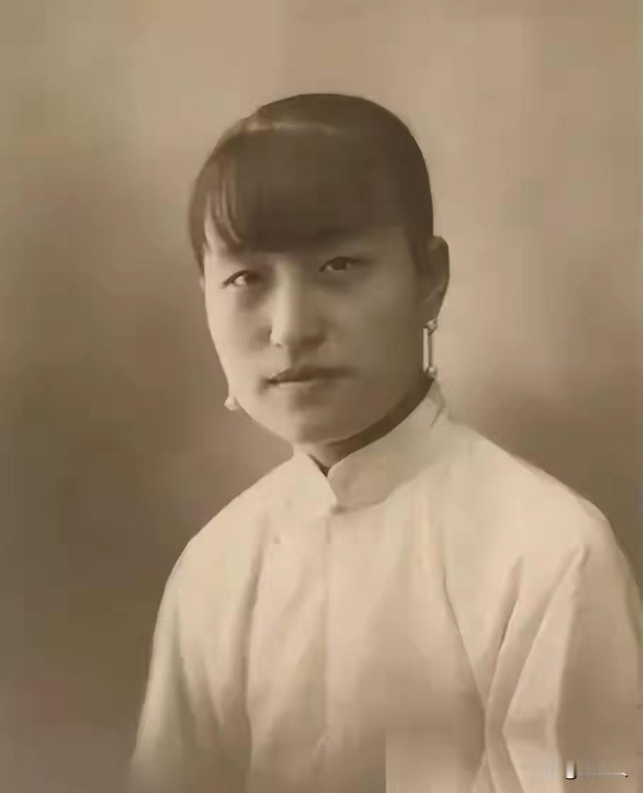 1971年陈洁如病逝香港：晚年孤寂离世，一笔隐秘遗产，撕开蒋介石尘封情史
 
1