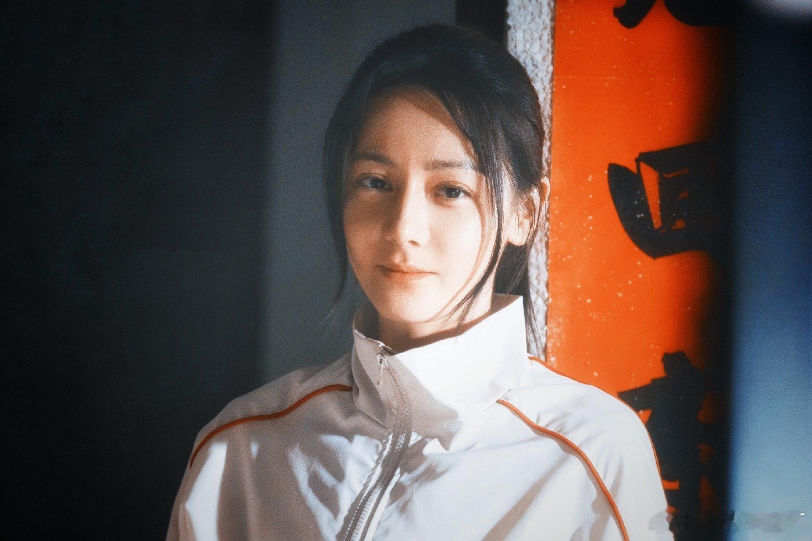 迪丽热巴不光当过二番还跑过龙套迪丽热巴走过来的来时路 迪丽热巴不光当过二番，还跑