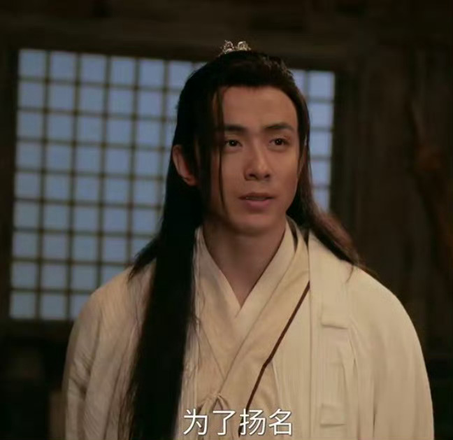 赵继伟赛季首秀就在今晚值得一提的是，他终于可以穿自己的PE登场了。 