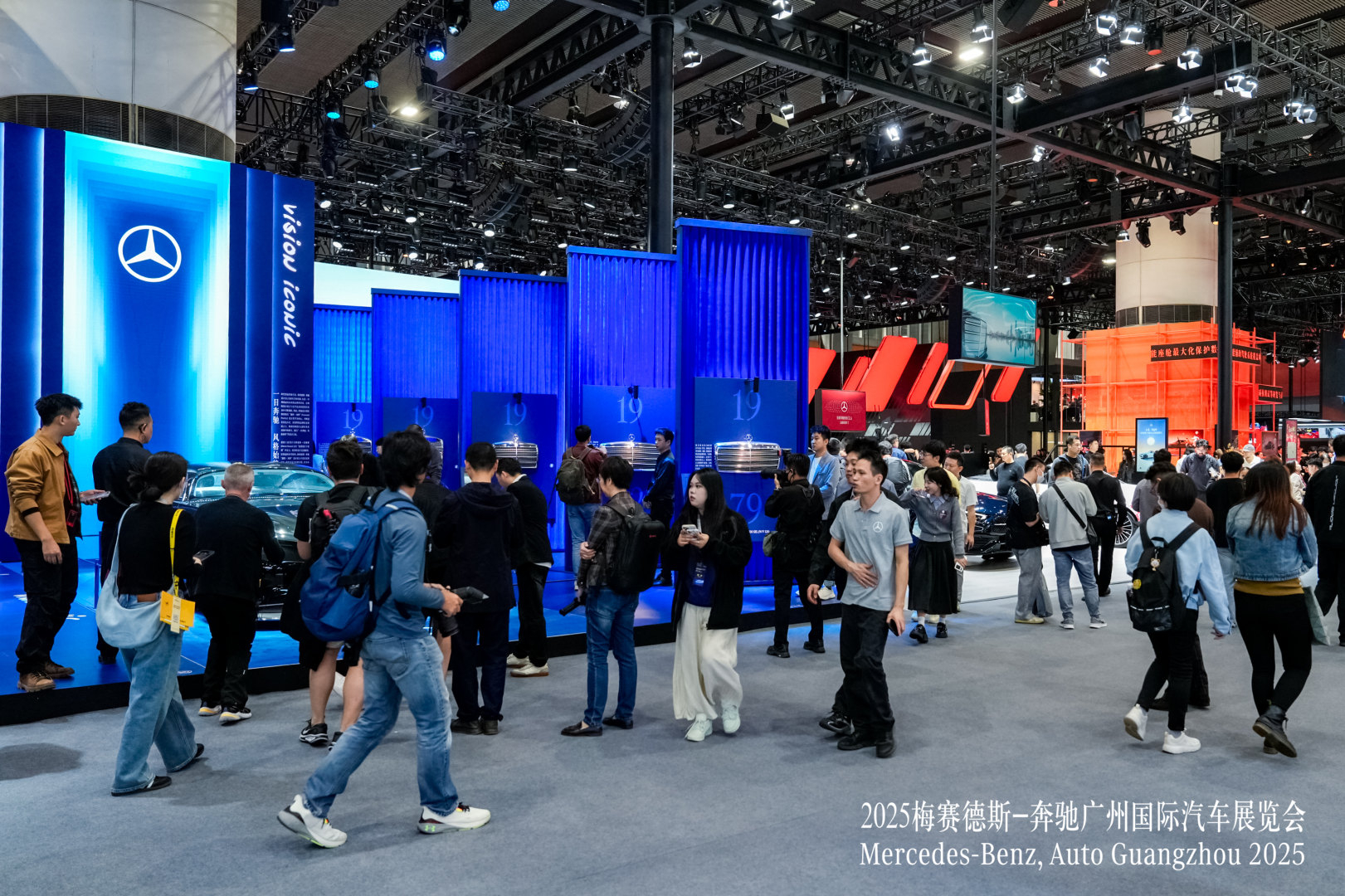 奔驰还是奔驰，奔驰就是奔驰！奔驰29款星徽座驾已经登陆广州车展！前瞻的设计美学：