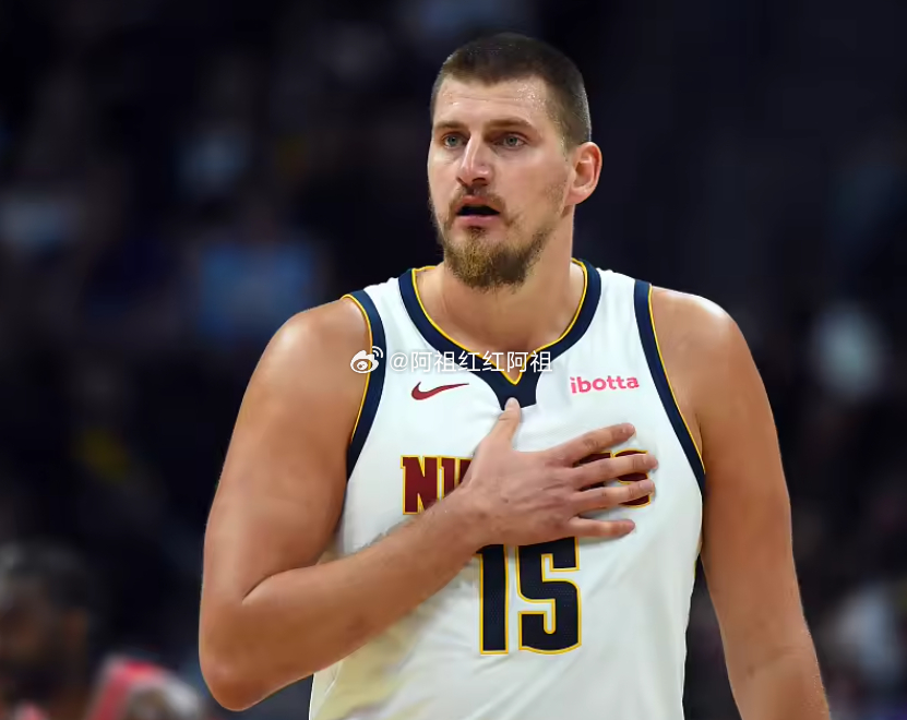 NBA常规赛，掘金121-115猛龙。此役，掘金内线约基奇出战3分29秒，14投