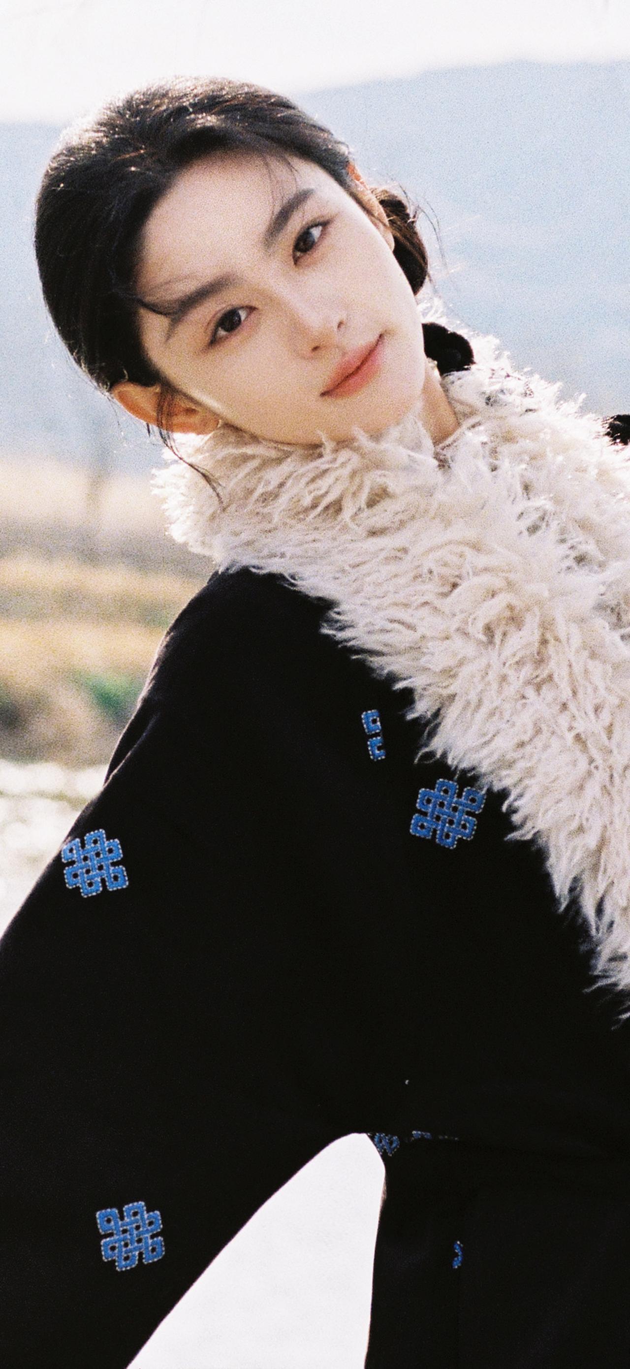 美女壁纸-第5925期-赵晴