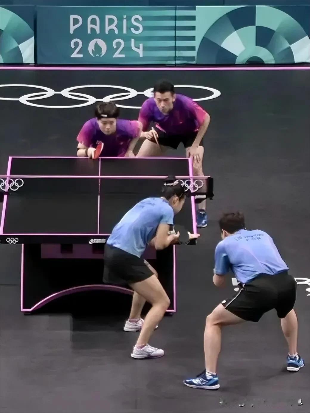 7月30日，巴黎奥运会乒乓球混合双打铜牌赛刚刚结束，中国香港组合杜凯琹/黄镇廷组