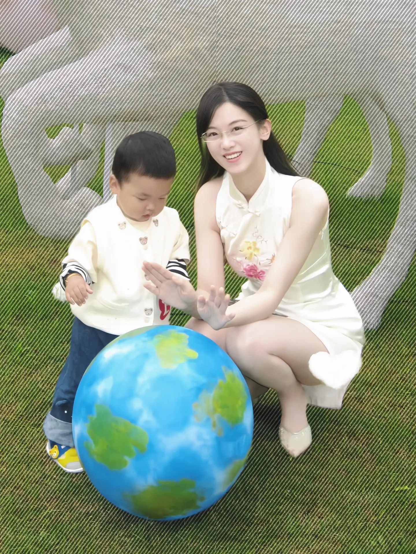 带娃少妇最迷人