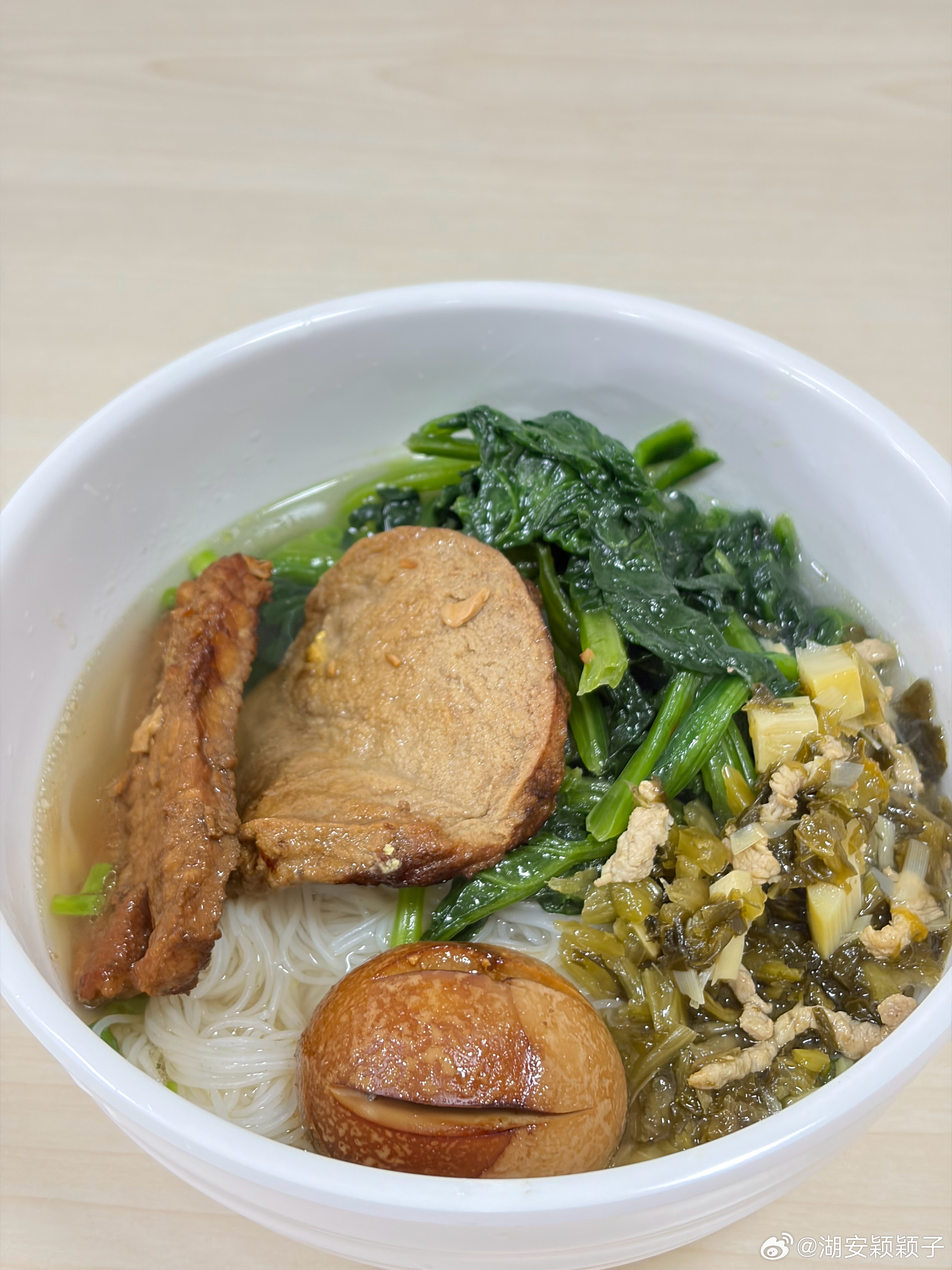 简简单单一碗面🍜 