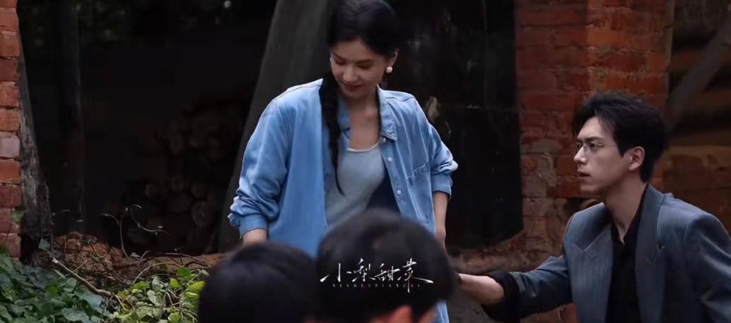 李现张婧仪《雾里青》牵手路透，渊雾双向奔赴的爱！ 