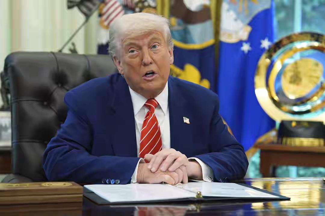 中美稀土博弈，关税威胁升级，全球供应链会怎样？
11月3日，美国财长贝森特威胁称