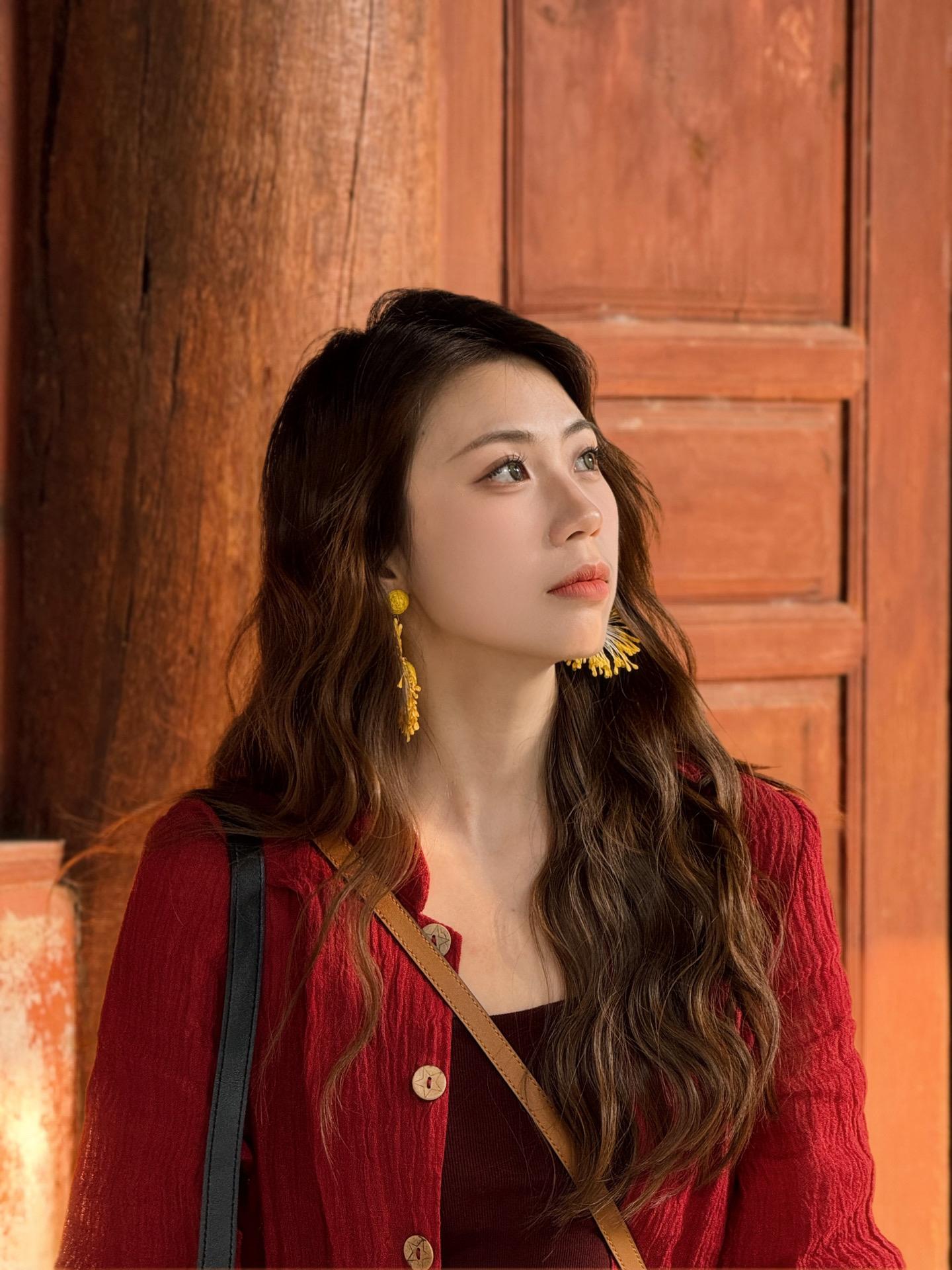 我与旧事归于尽 来年依旧迎花开