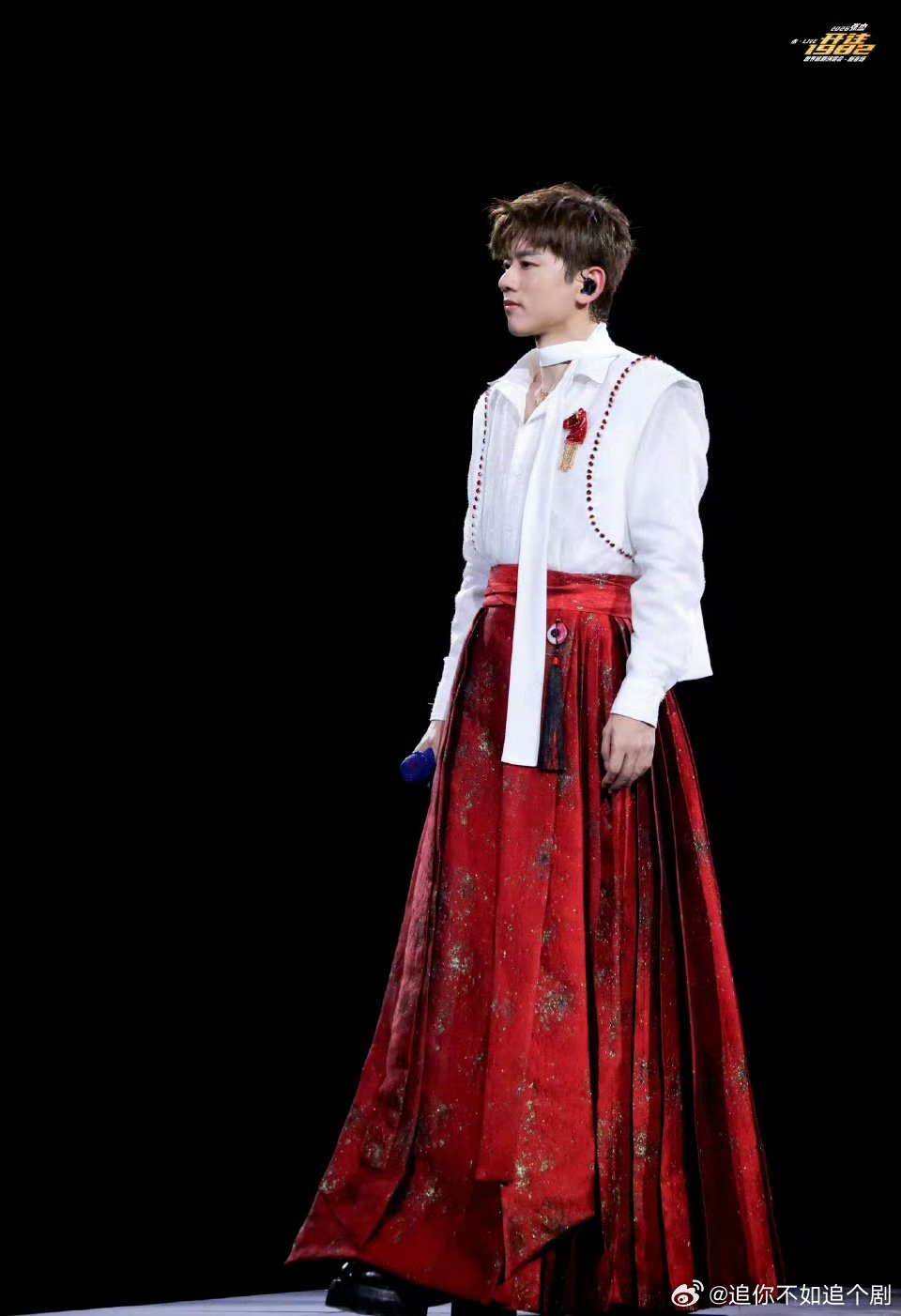 张杰业务能力 张杰人品 张杰业务能力在业内有口皆碑，歌曲传唱度高。人品更是没得说