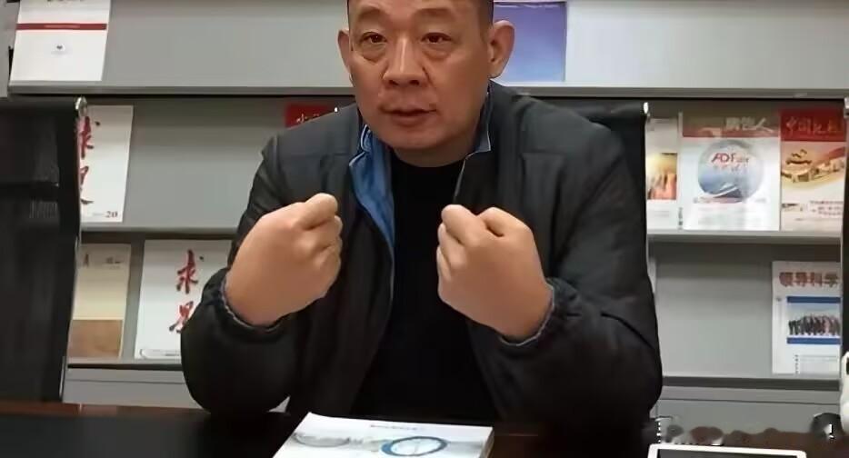 胖东来一顾客辱骂掌掴员工，公安机关调查确认涉事顾客患有精神分裂症，依法作出不予行