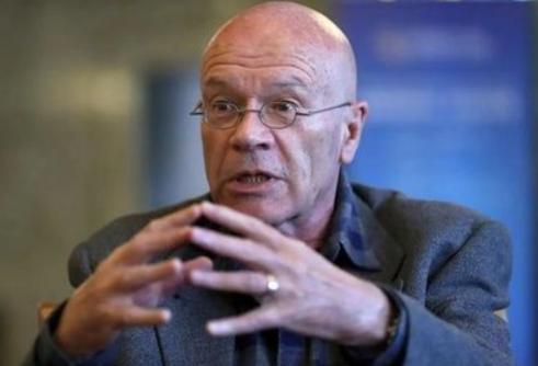 英国学者马丁·雅克，再次语出惊人！他说：“美国之所以一直针对中国，是因为中国犯了