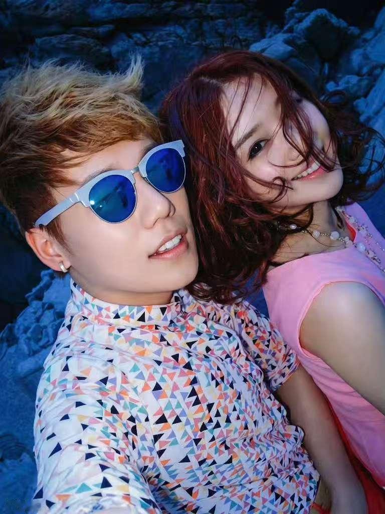 刘维阚清子16年前后对比16年前的刘维阚清子 我的妈都认识这么久了！友谊久久 