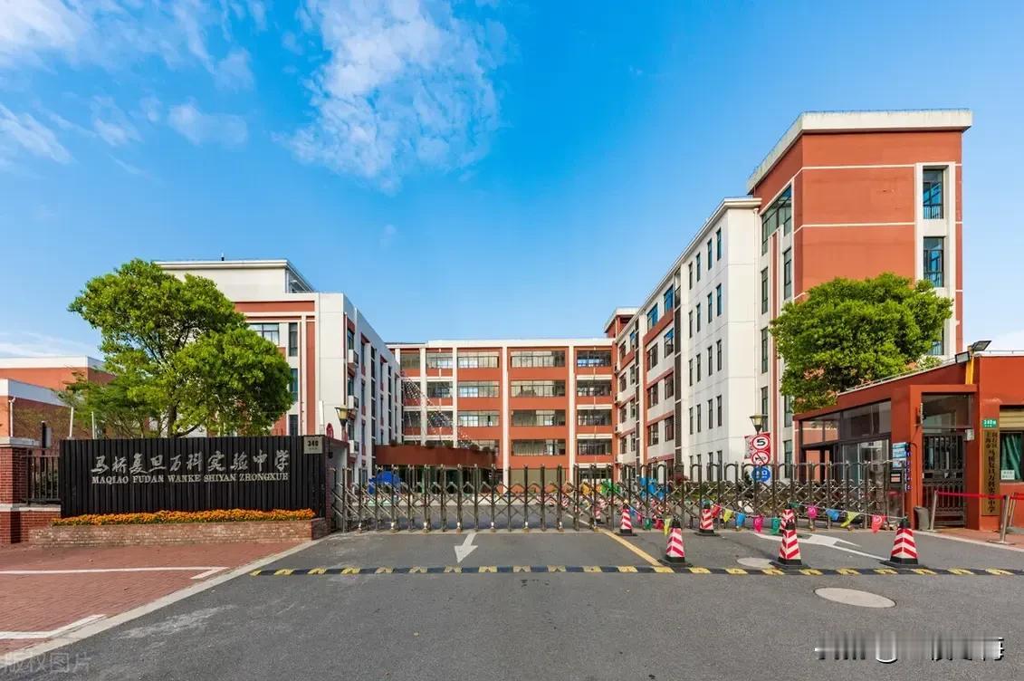 据不完全统计：2025年北京名校在天津的部分招生情况如下：

北京大学

202