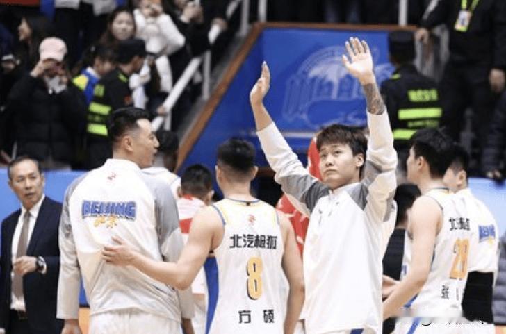 北京太残忍，本赛季五连胜，场均赢对手20+




北京太残忍了，赛季至今五连胜