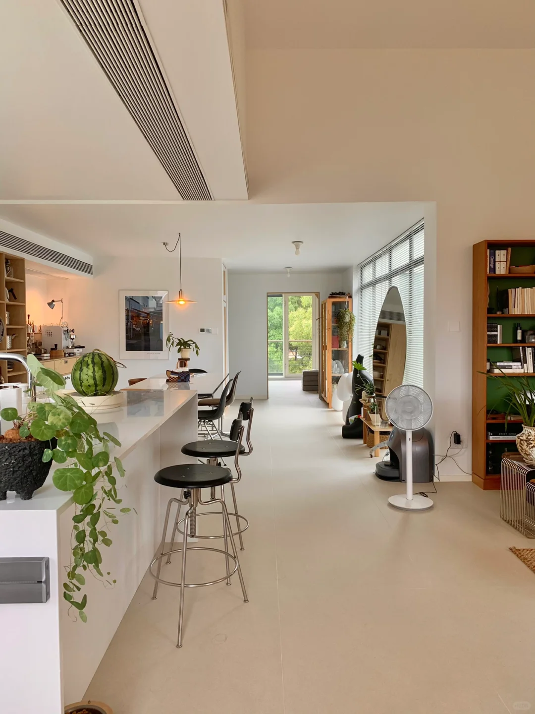 夏天的风，正缓缓吹过