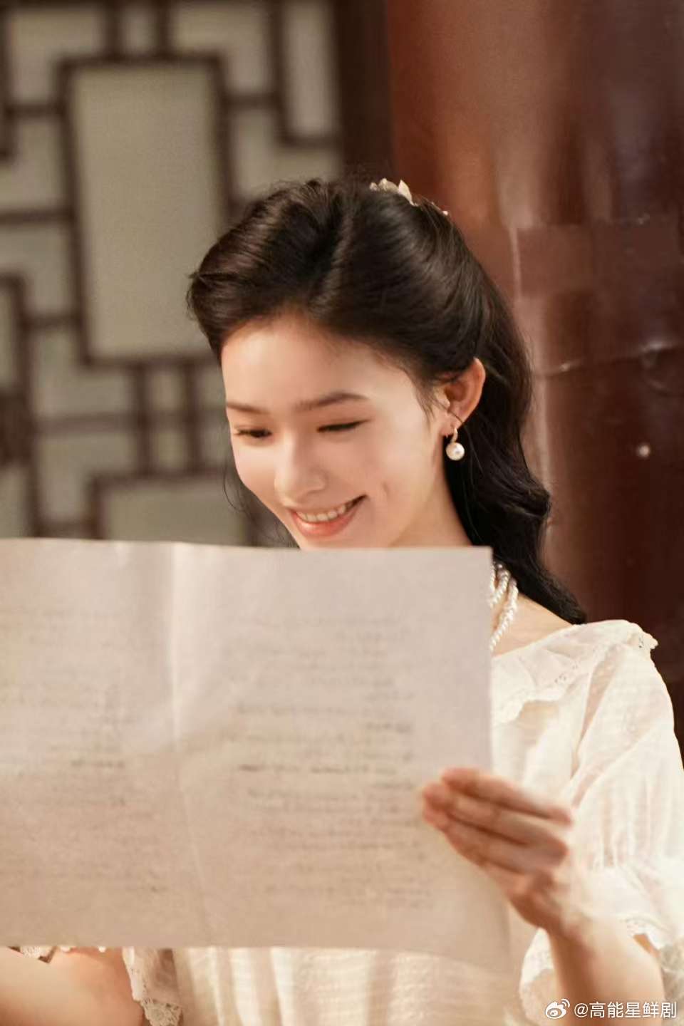 林允新剧角色被换林允剧中是没有背景的小演员林允这次演技好戳人，把沈冉冉那种拼尽全