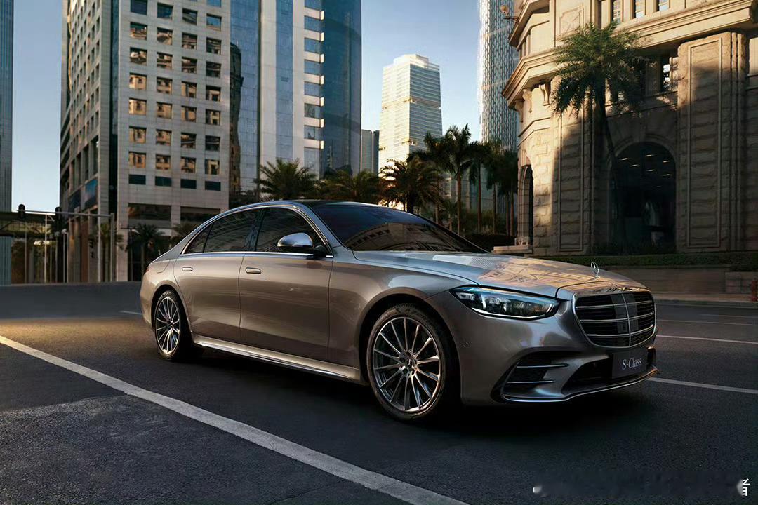 奔驰一季度中国销量暴跌27%奔驰第一季度中国市场销量大跌27%，这位汽车行业先驱