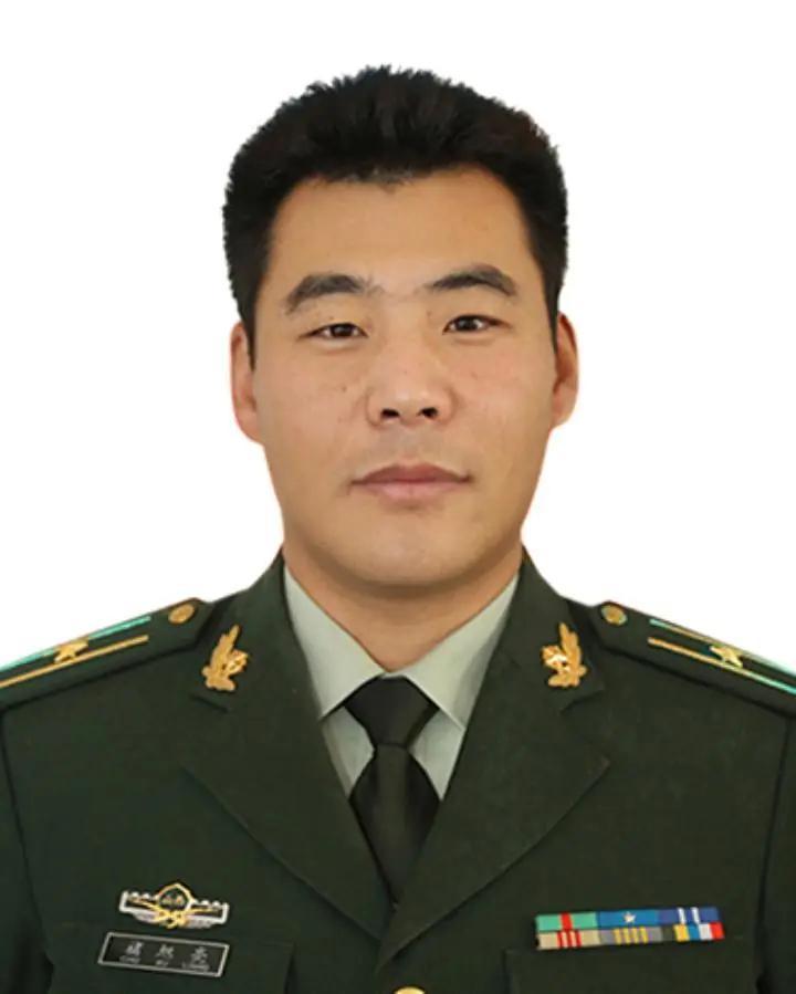 一枪制暴护苍生！武警忠诚卫士褚旭亮，以硬核担当守万家安宁
 
褚旭亮，男，汉族，