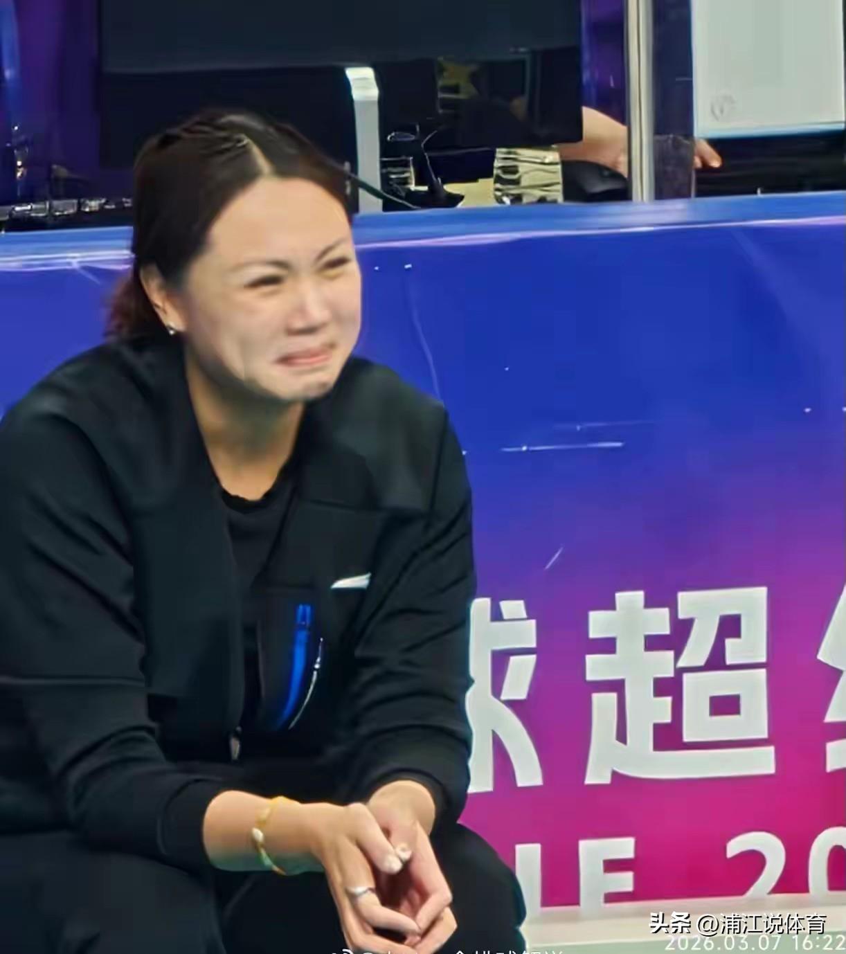 刘晓彤难辞其咎！北京女排临阵换帅犯兵家大忌，放了天津女排一马！排超联赛季后赛第四