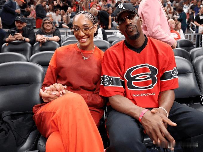 全网刷屏！NBA+WNBA天花板联姻！这对情侣的孩子，天赋简直逆天
 
真的被今