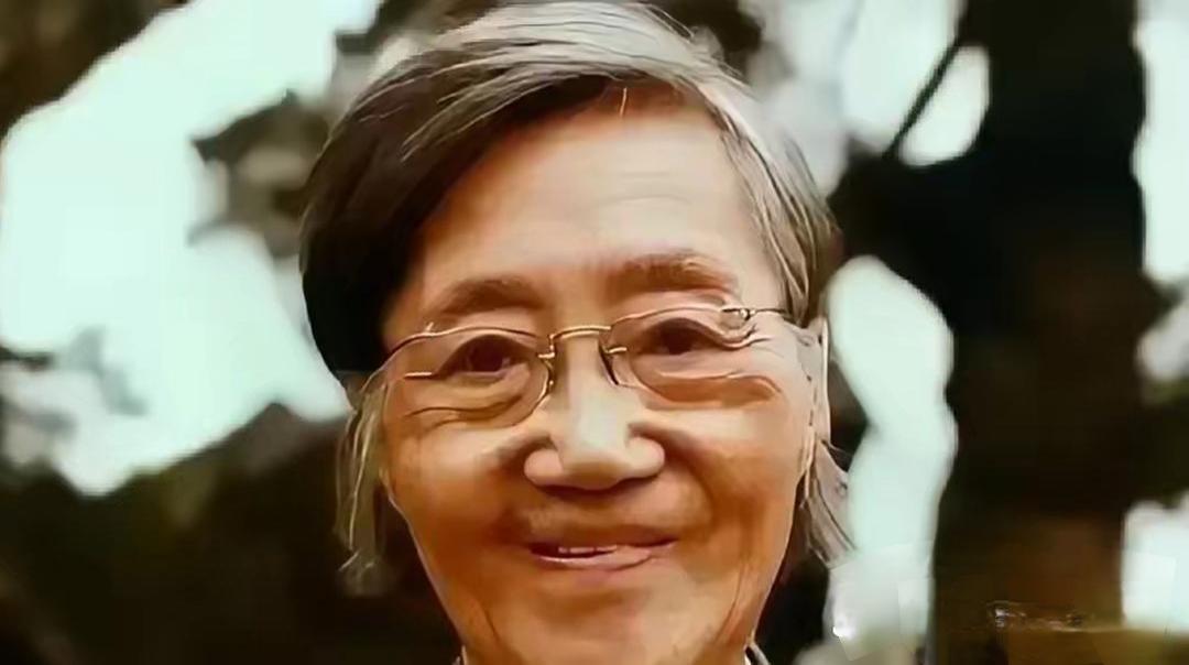 隐姓埋名十余载！北大才女突然人间蒸发，再次回家时，儿子几乎认不出母亲。1961年