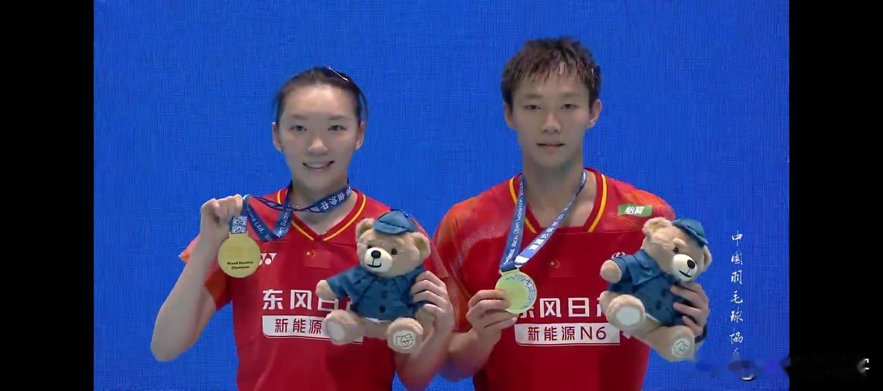 丫邦组合获澳门羽毛球公开赛混双冠军，收获赛季首冠，合体后首夺冠军。蒋振邦/魏雅欣