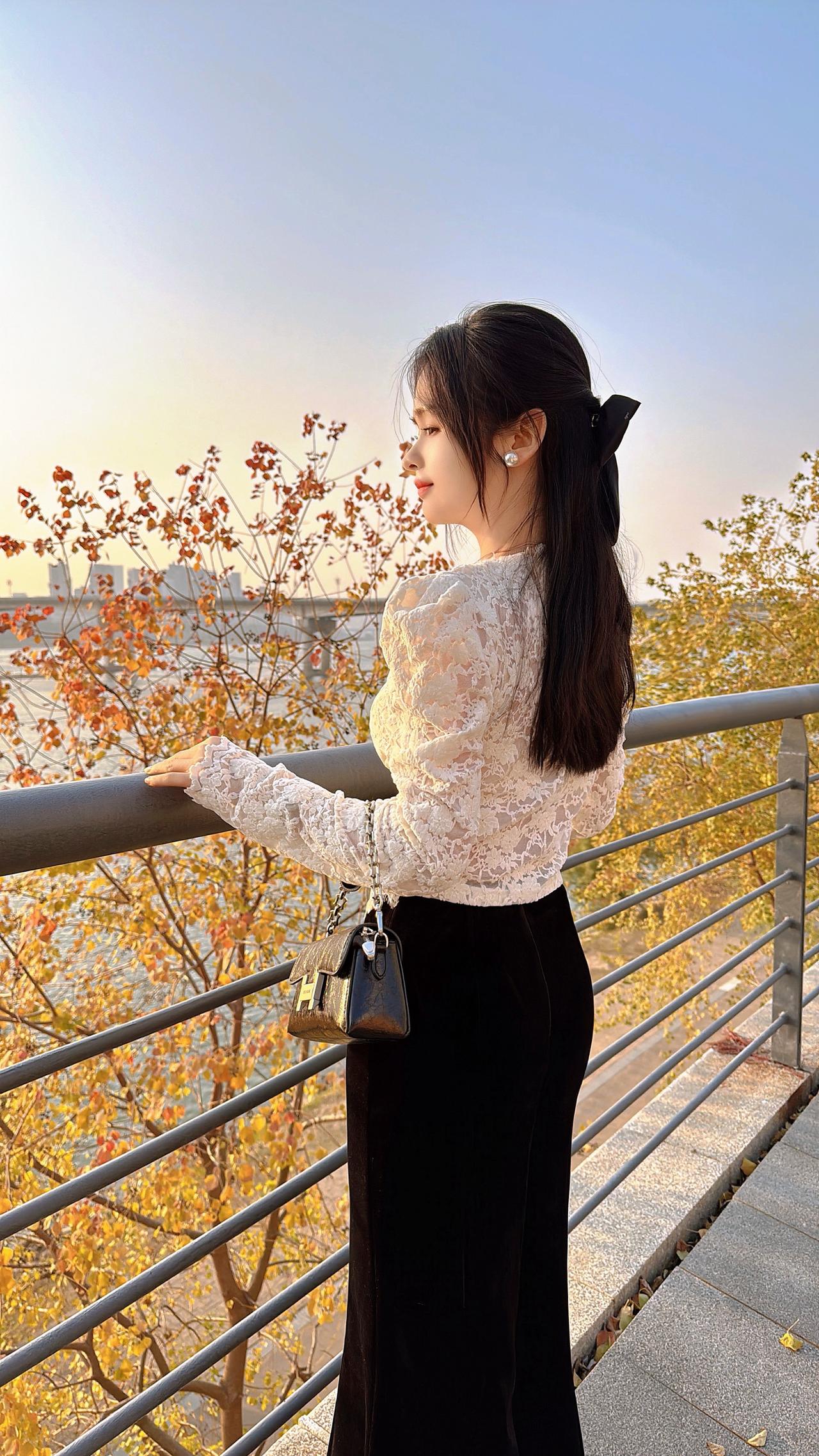 别等什么来日方长，学会珍惜身边人，眼中景，碗中餐。人生来来往往，真的没有那么多来