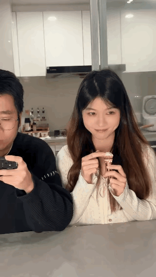 这结局，真是无论如此也猜不出来！大哥真神人也！[捂脸][捂脸][捂脸][捂脸][