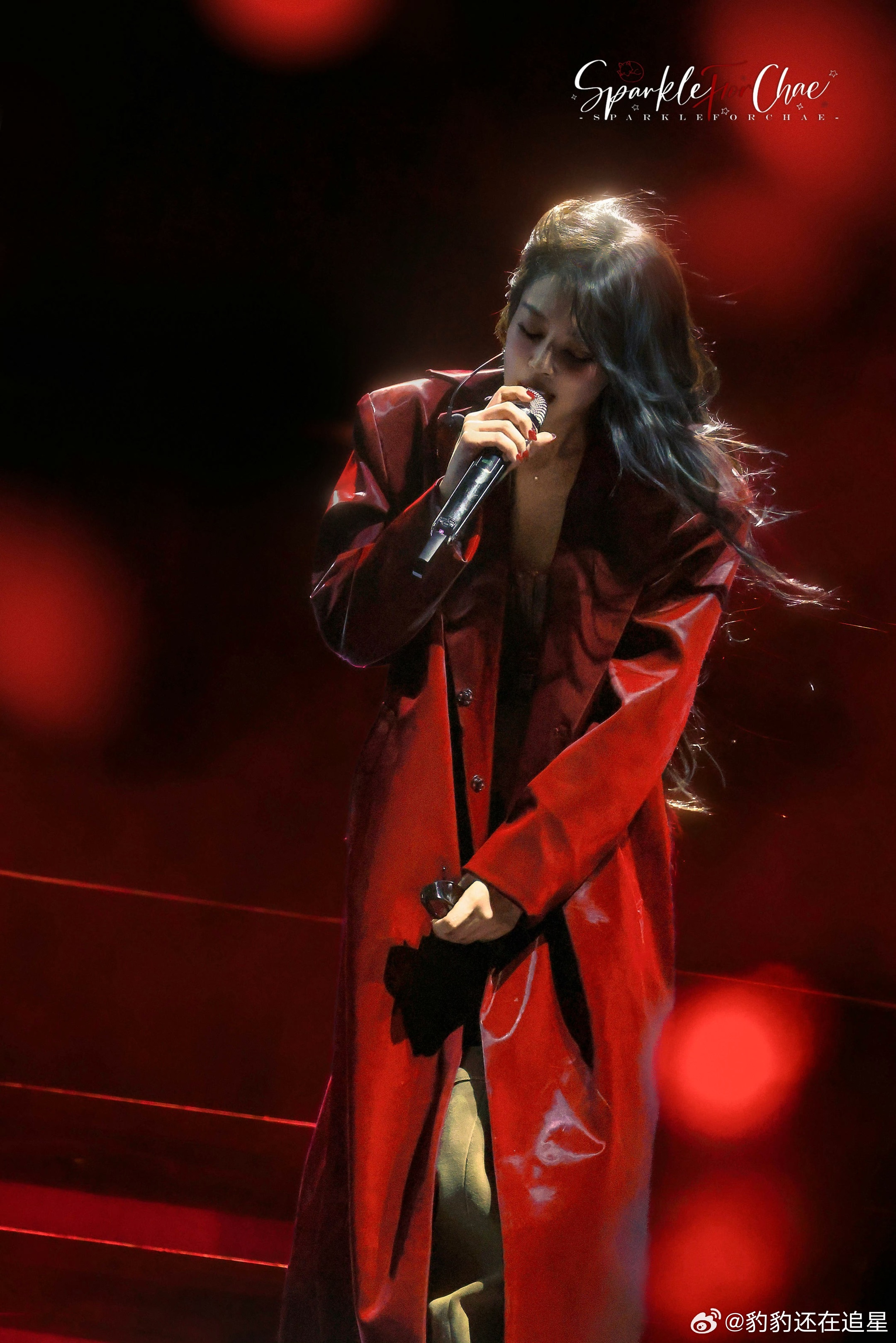 李彩领站姐拍的Jennie 哦莫哦莫！是妈咪级别的，好惊艳！！！ 