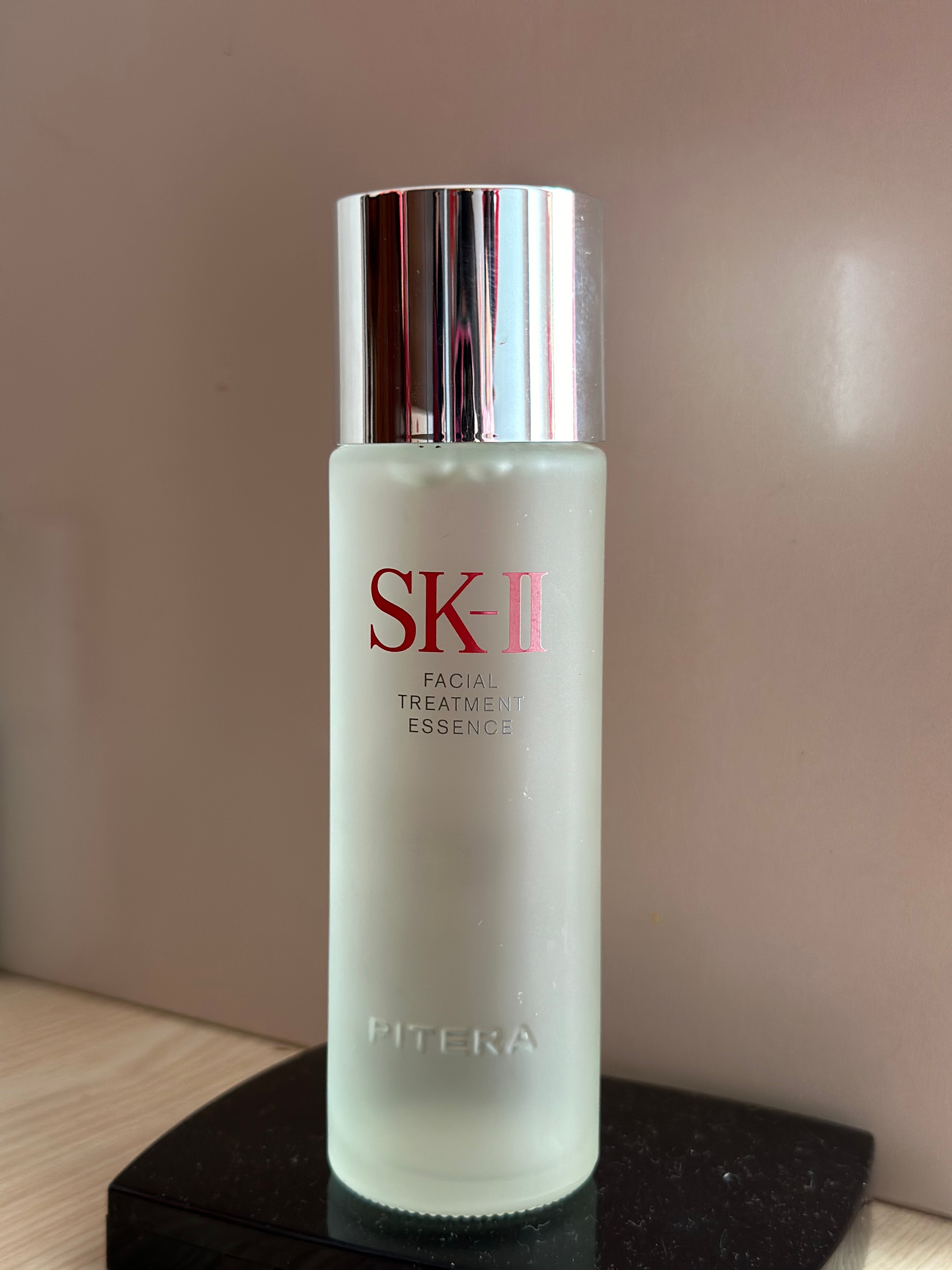 家人们，一定要试试sk2神仙水！！说真的，我之前也觉得全网都夸有点过了，结果用了
