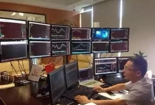 5月13日A股完成情绪修复，盘面逐步企稳，结合当前走势、资金与情绪，5月14日A
