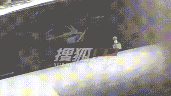 马思纯和朋友聚餐 马思纯和朋友聚餐后被送回家 ​​​