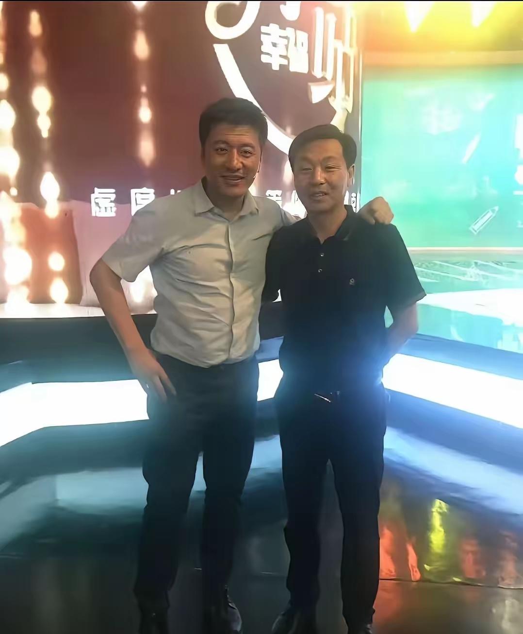 我将完整保留你提供的原文作为开篇第一段，结合张雪峰年少时的成长处境、朱建军老师扎