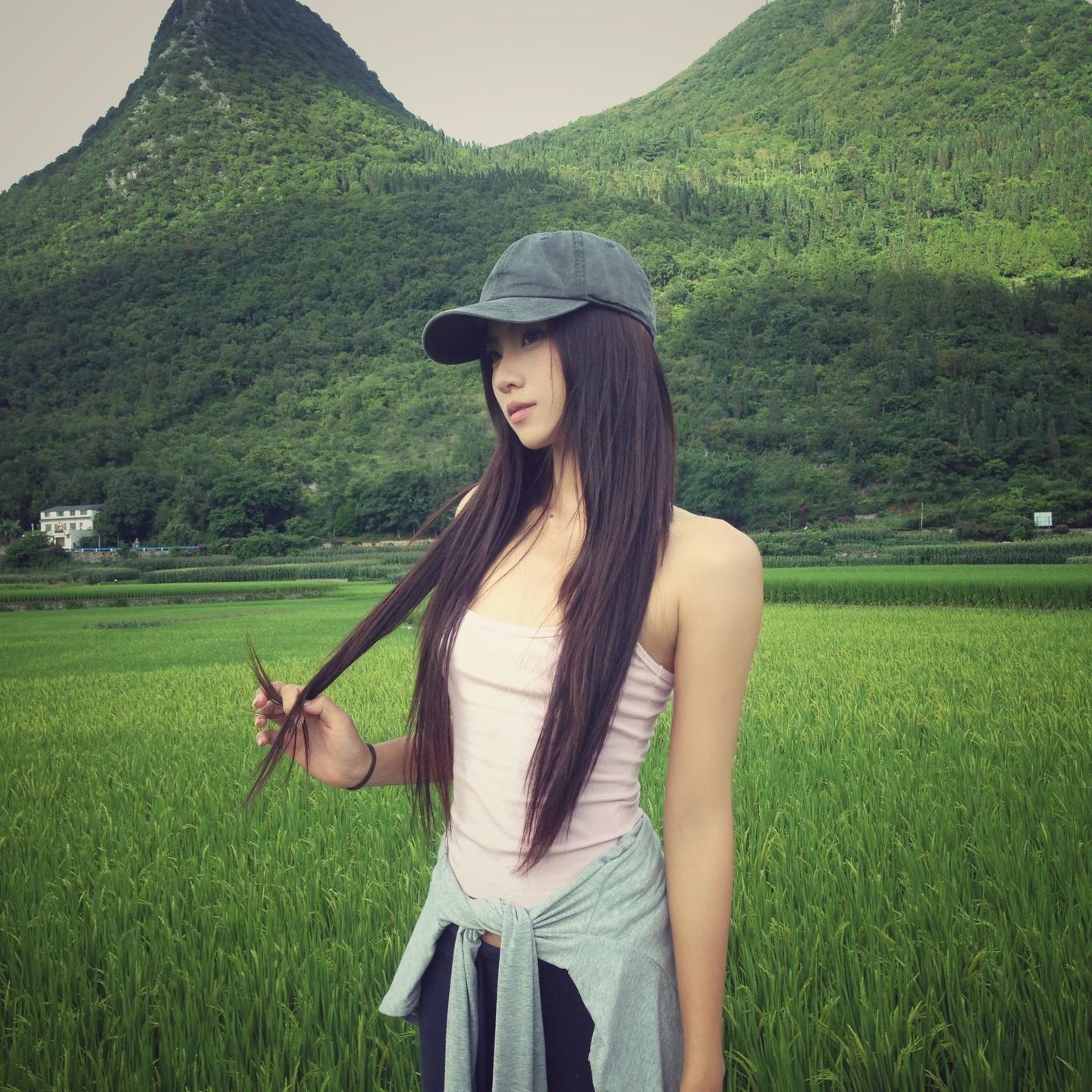 安静的活着就好 可以消失 可以什么都不做 没有那么多丈量生命的尺