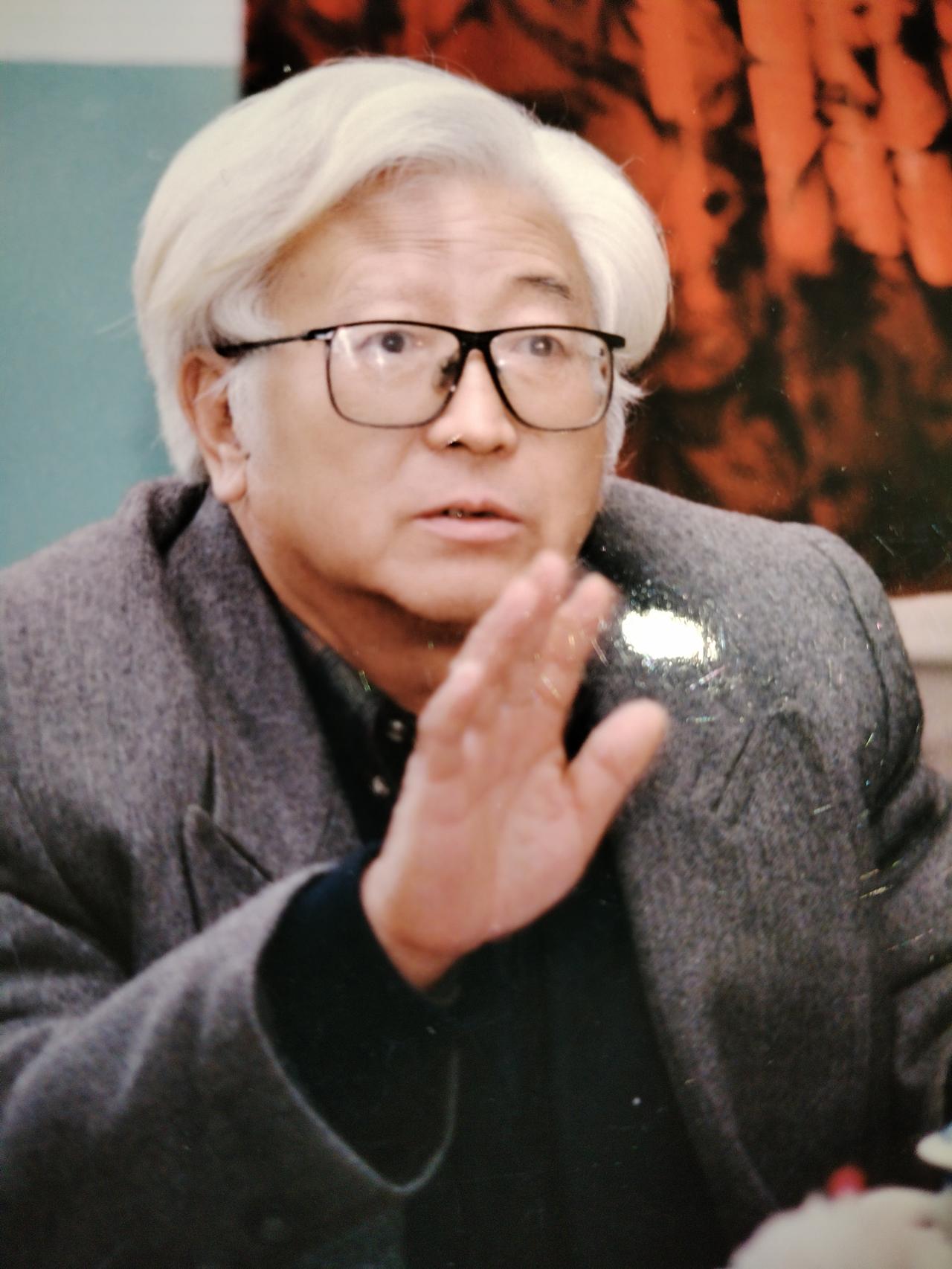 杨连山写给晚辈的诗之五

①七言诗～虚怀若谷

心态良好保健康，
无忧无虑心欢畅